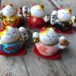 SALE - GIFT PACK Of 5 CERAMIC WAVING CATS