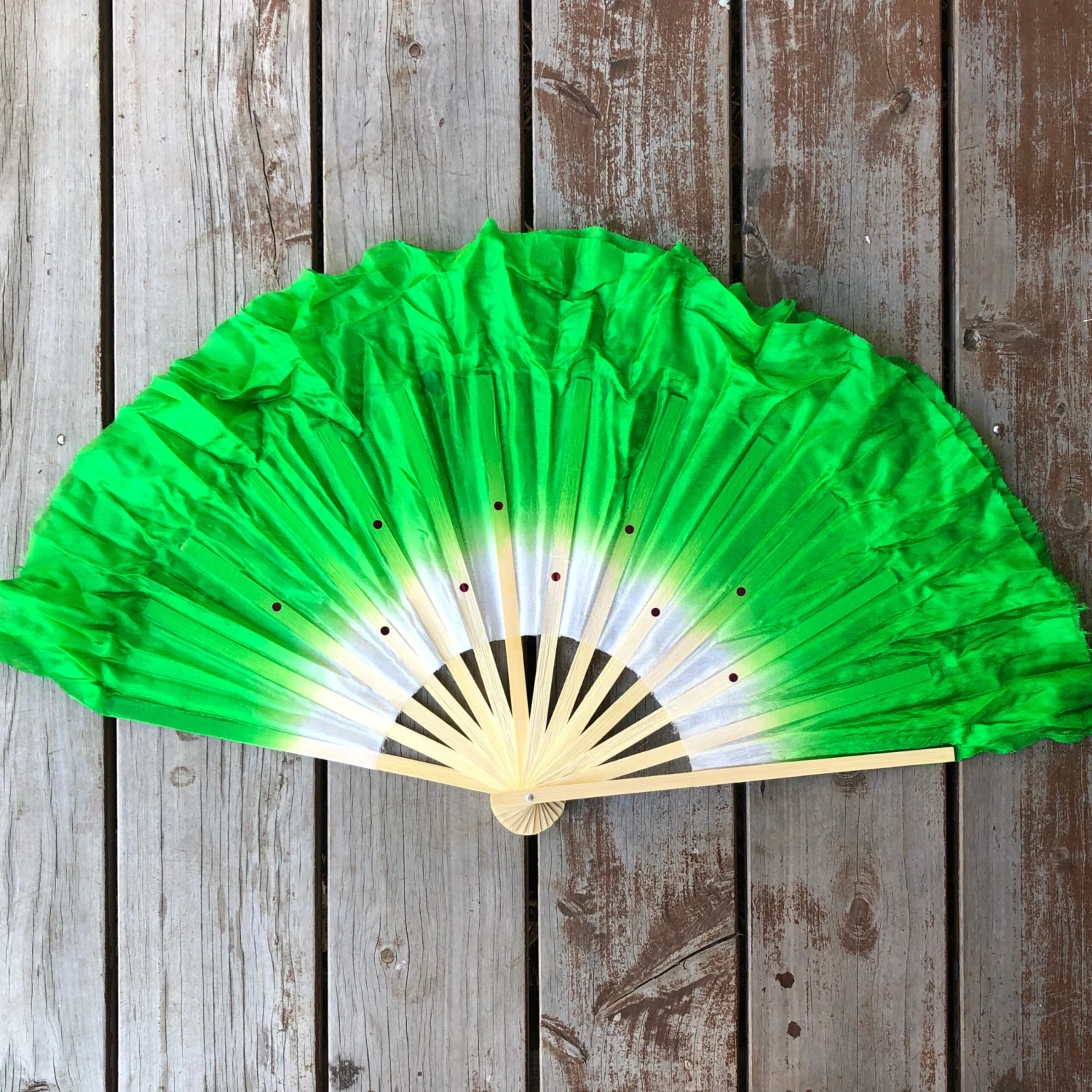 Chinese Fan Dance - Silk Hand Fan 3 Chinese Fan Dance - Silk Hand Fan - Image 3