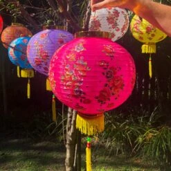 Medium Chinese Flower Lanterns (30cm) - Pack 2 Nylon Lanterns -Lantern Shop image 21c76564 71ef 4816 97f0 656a7a43d50f
