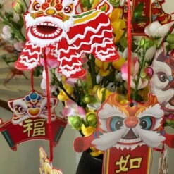 DIY Kit - Chinese Lion Hanging Decorations (12 Cards And Ribbon) -Lantern Shop image f873215e c0dc 4423 b0db cb085668fcad
